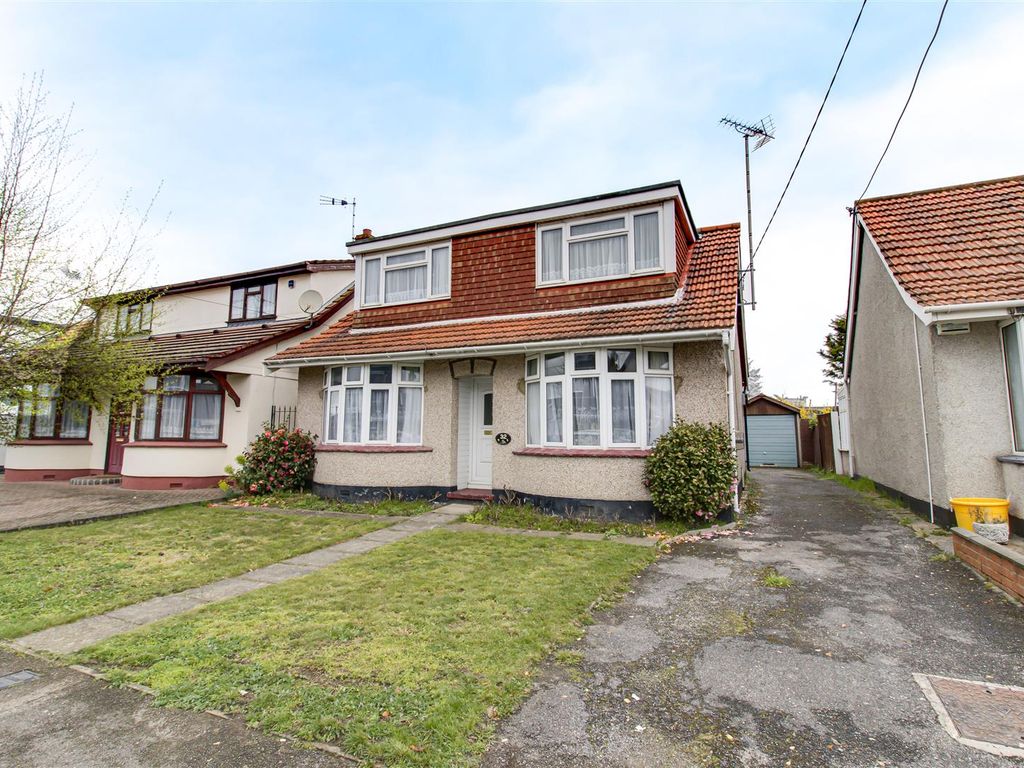 4 bed detached house for sale in Park Road, Benfleet SS7 Zoopla
