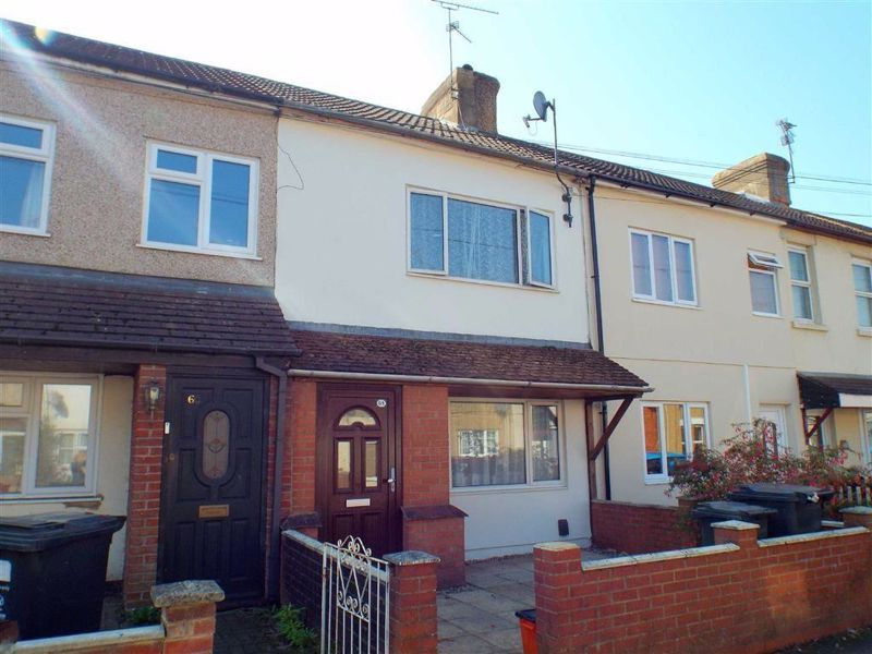4 bed terraced house for sale in Bright Street, Swindon SN2 Zoopla