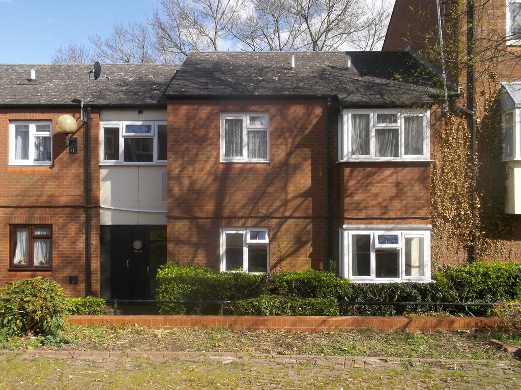 1 bed flat to rent in Durrans Court, Fenny Stratford, Milton Keynes MK2