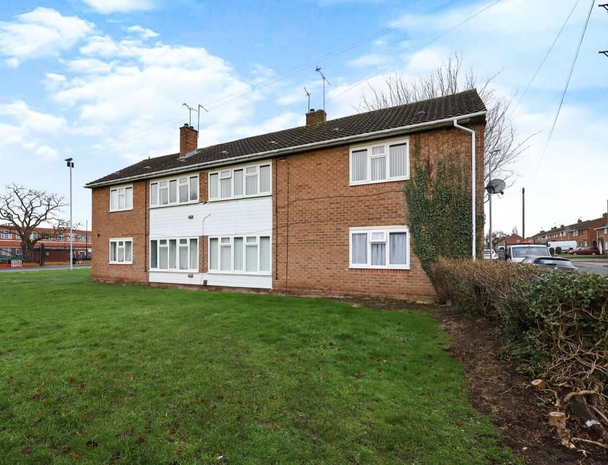 2 bed flat to rent in Redhurst Drive, Wolverhampton WV10 Zoopla