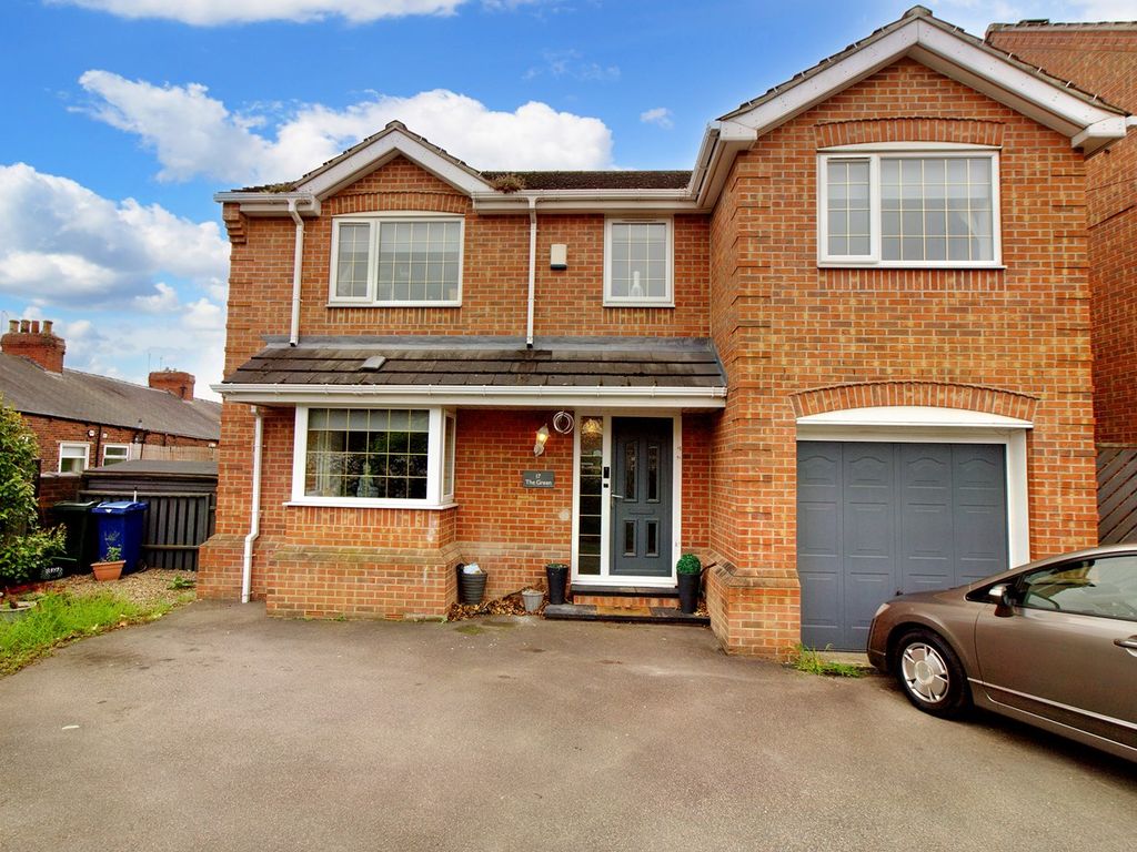 4 bed detached house for sale in The Green, Hemingfield, Barnsley S73