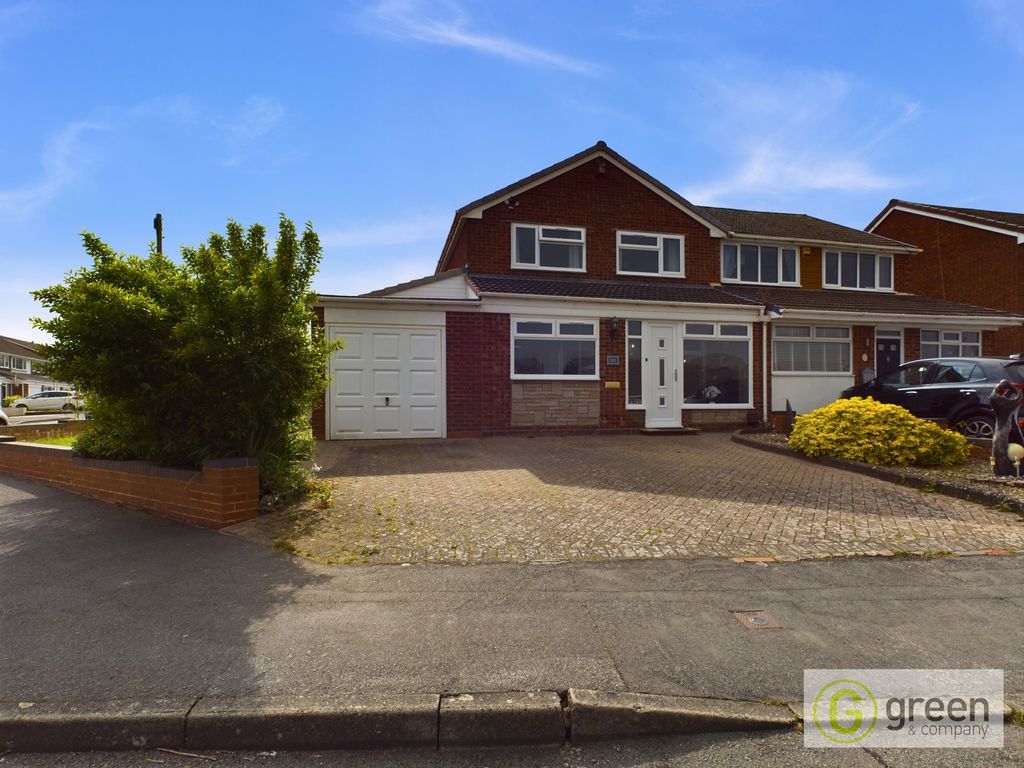3 bed semidetached house for sale in Lilac Avenue, Streetly, Sutton