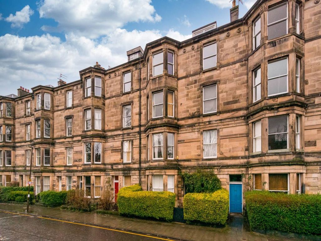 3 bed flat to rent in Gillespie Crescent, Bruntsfield, Edinburgh EH10