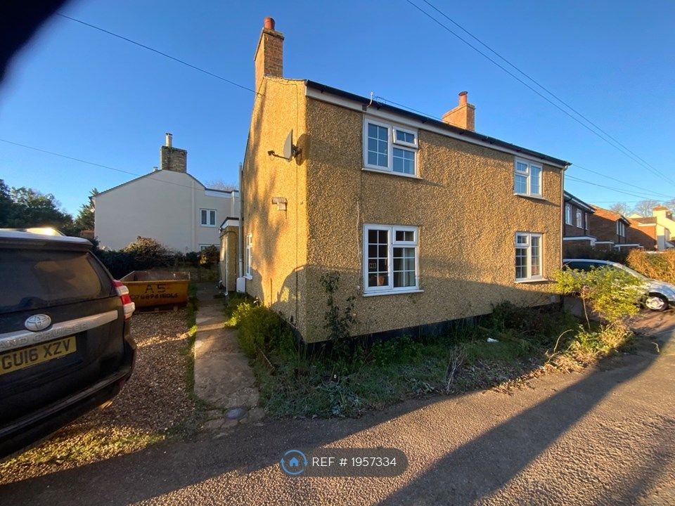 2 bed semidetached house to rent in Mill Lane, Campton SG17, £1,000