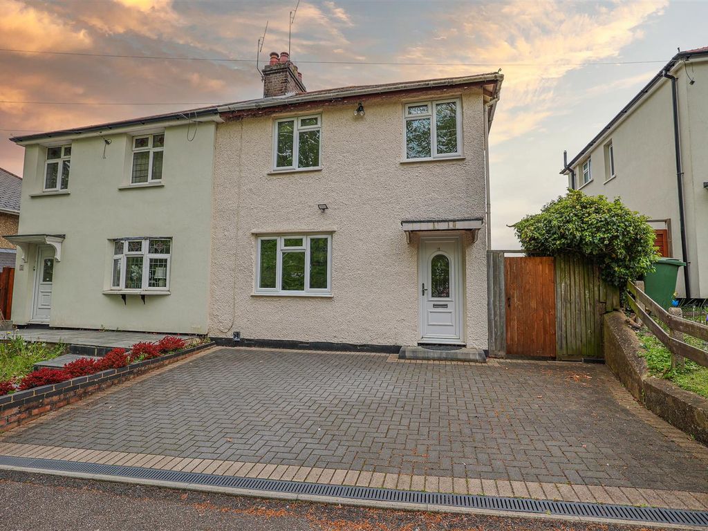 3 bed semidetached house for sale in Lower Adeyfield Road, Hemel Hempstead HP2 Zoopla
