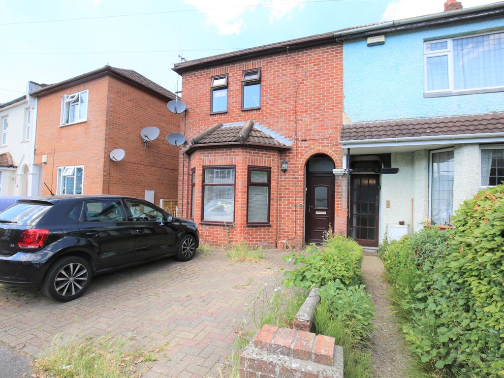 2 bed flat for sale in Appleton Road, Southampton SO18 Zoopla