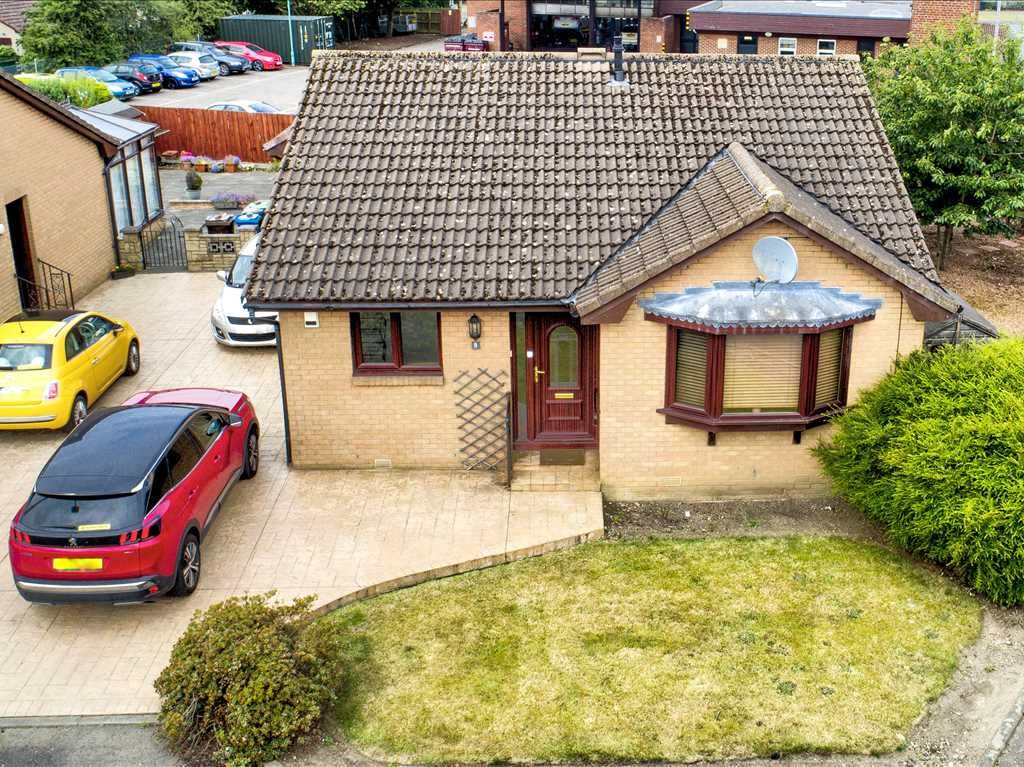 3 bed detached bungalow for sale in Shinwell Place, Rosyth, Dunfermline
