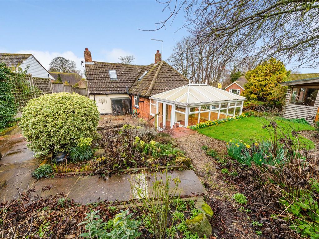 3 bed detached bungalow for sale in Gore Road, Eastry, Sandwich CT13, £ ...