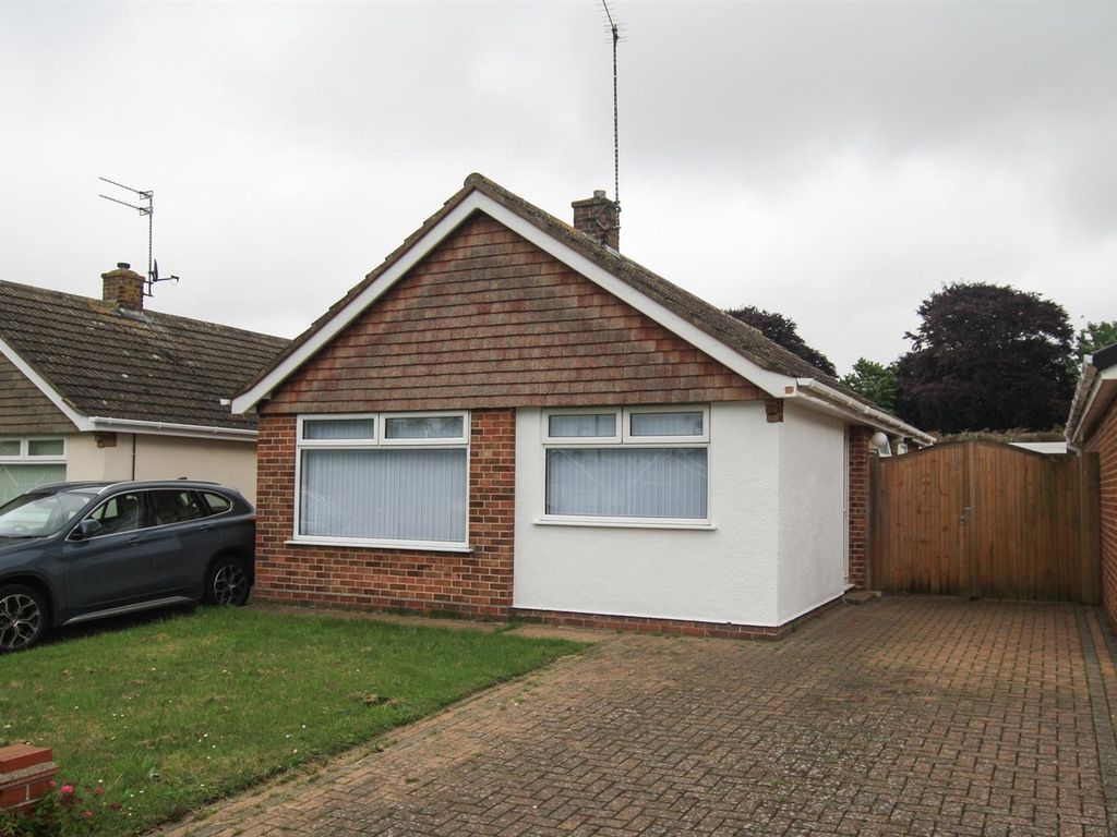 2 bed property to rent in Witney Green, Lowestoft NR33, £1,150 pcm Zoopla