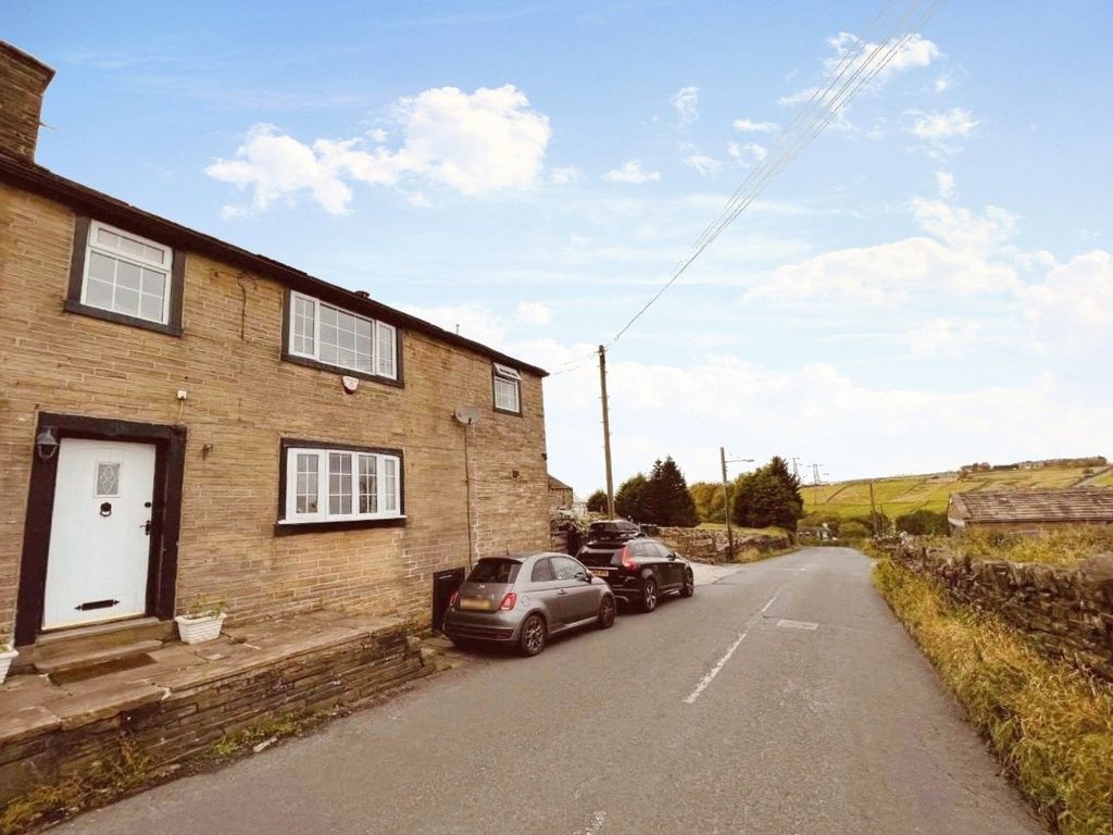 3 bed end terrace house for sale in Egypt Road, Thornton, Bradford