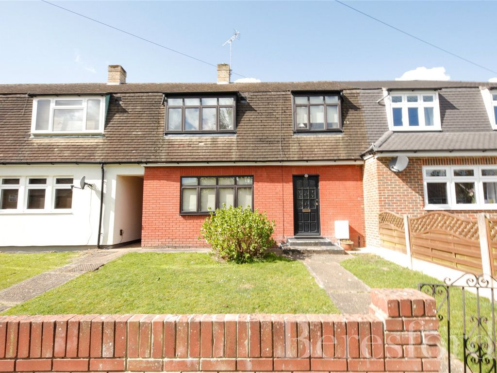 3 bed terraced house for sale in Woodbridge Lane, Romford RM3 Zoopla