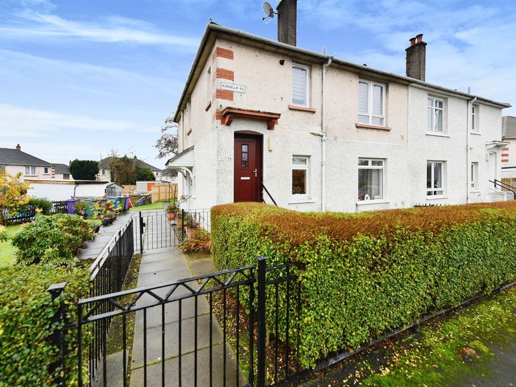 2 bed flat for sale in Kinnear Road, Glasgow G40 Zoopla