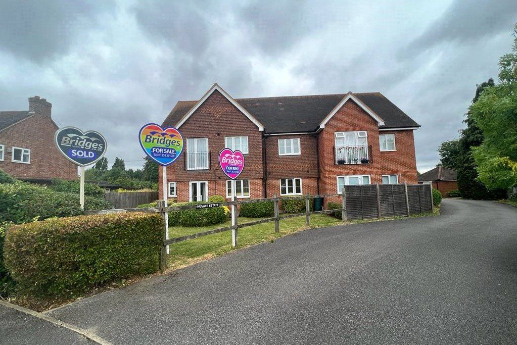 1 bed flat for sale in Longacre, Ash, Surrey GU12 Zoopla