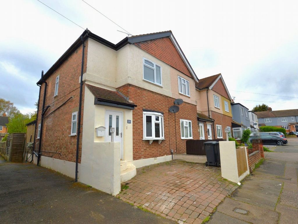 3 bed end terrace house to rent in Charles Street, Epping, Essex CM16, £2,100 pcm Zoopla