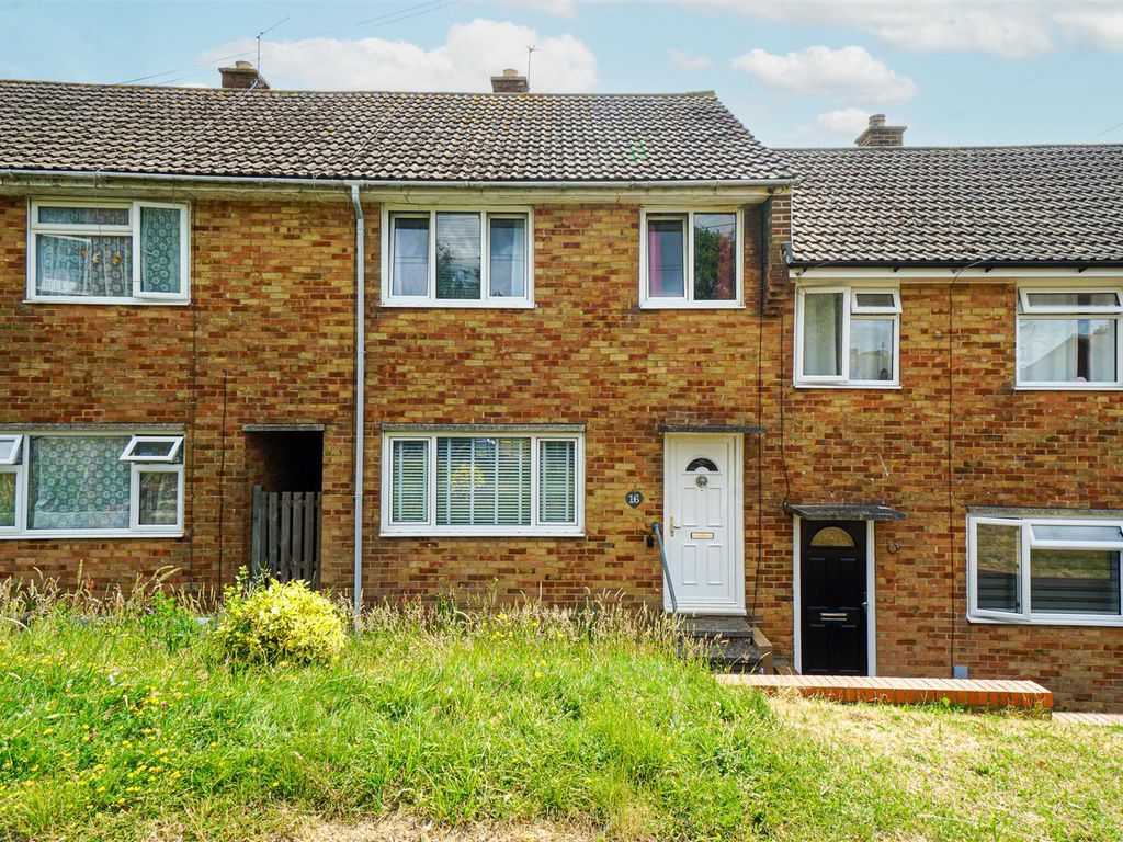 3 bed terraced house for sale in Chiltern Drive, Hastings TN34 Zoopla