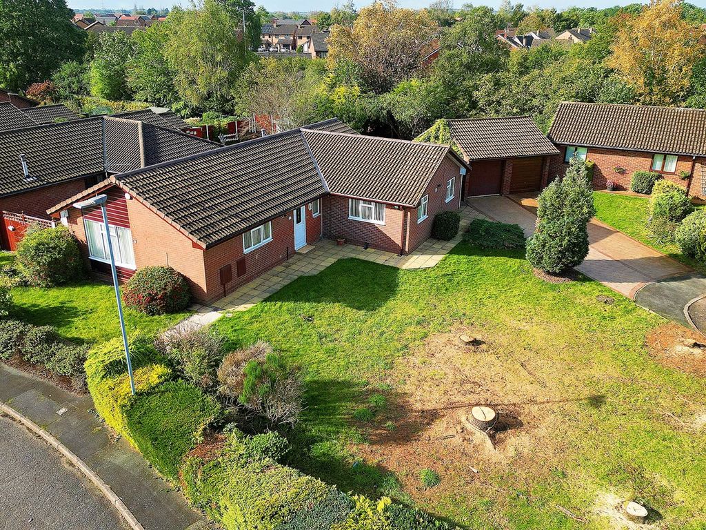3 bed detached bungalow for sale in Audre Close, Great Sankey