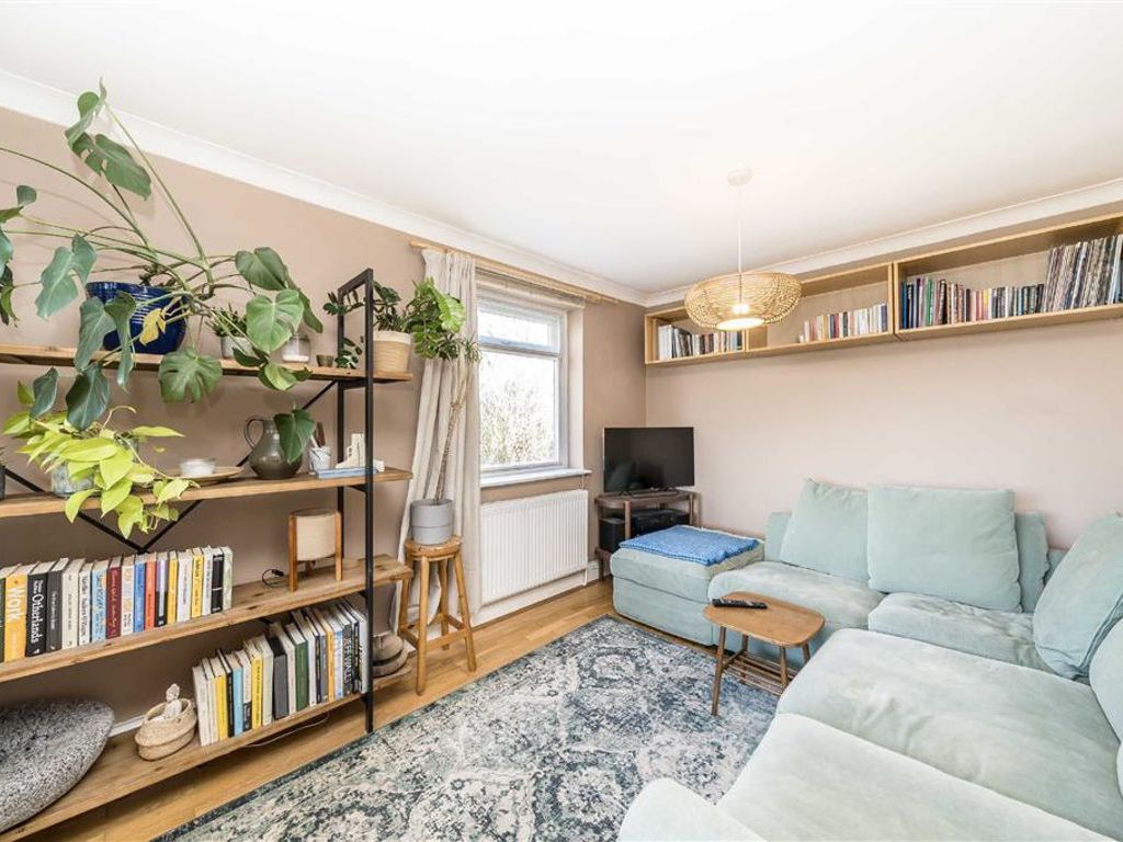2 bed flat for sale in Dartmouth Hill, London SE10, £400,000 Zoopla