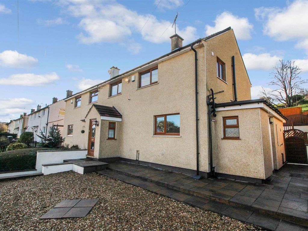 3 bed semidetached house for sale in Orchard Grove, Greengates