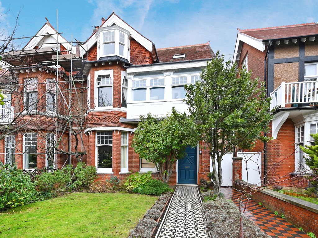 3 bed flat for sale in New Church Road, Hove, East Sussex BN3, £475,000