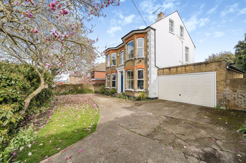 6 bed detached house for sale in London Road, Deal CT14 Zoopla