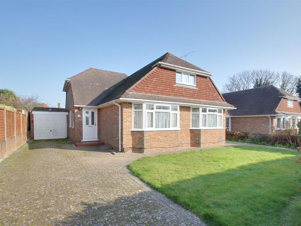 3 bed detached bungalow for sale in Warnham Road, GoringBySea