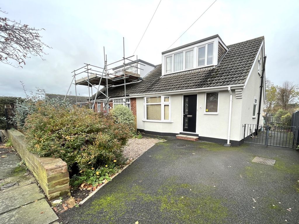 3 bed bungalow for sale in Spa Croft Road, Ossett WF5, £180,000 Zoopla