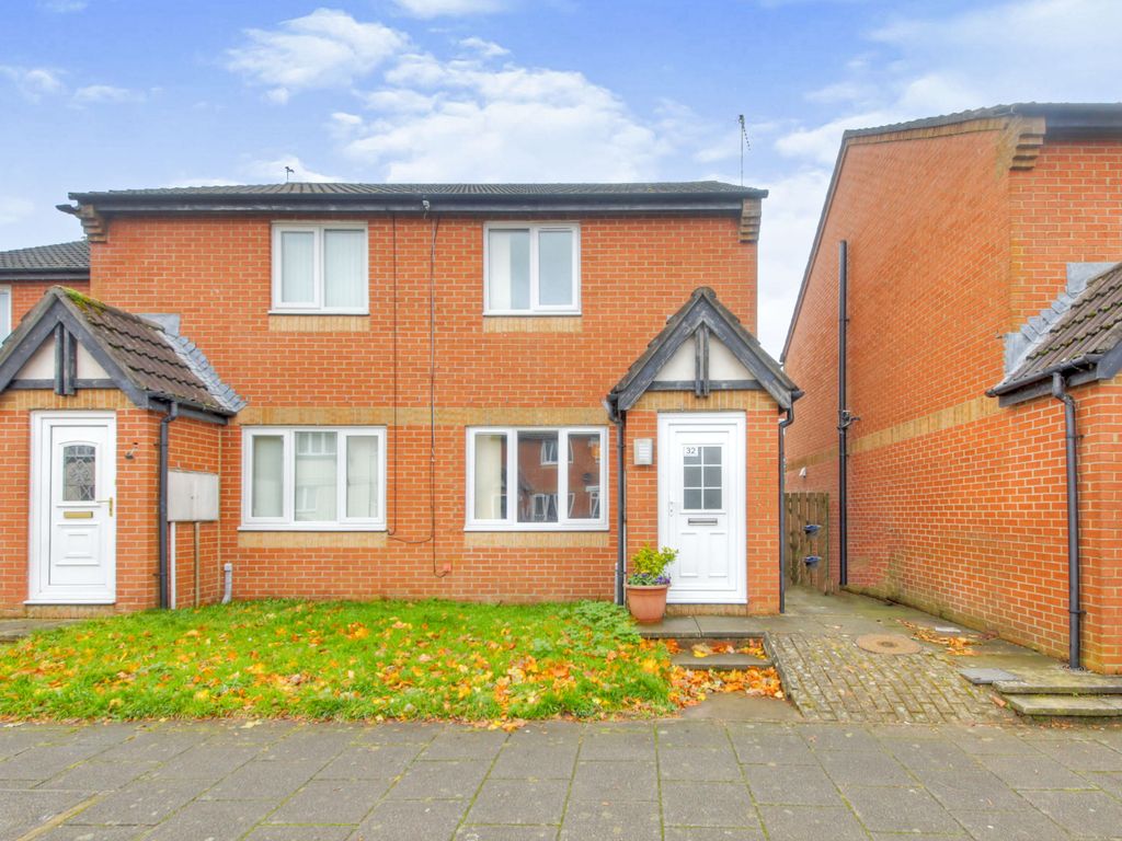 2 bed semidetached house for sale in Ambergate Close, Westerhope, Newcastle Upon Tyne NE5, £