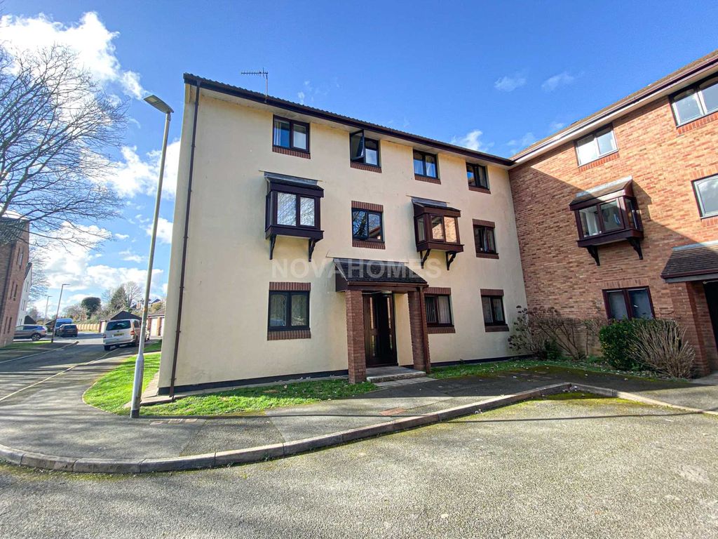 2 bed flat for sale in St Marys Court, Plympton PL7 Zoopla