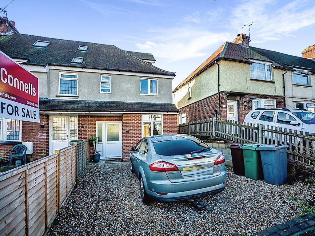 3 bed end terrace house for sale in South Park Road, Maidstone ME15