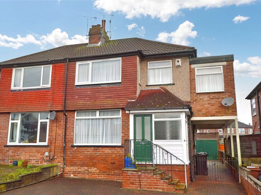 4 bed semidetached house for sale in Merton Gardens, Farsley, Pudsey, West Yorkshire LS28, £