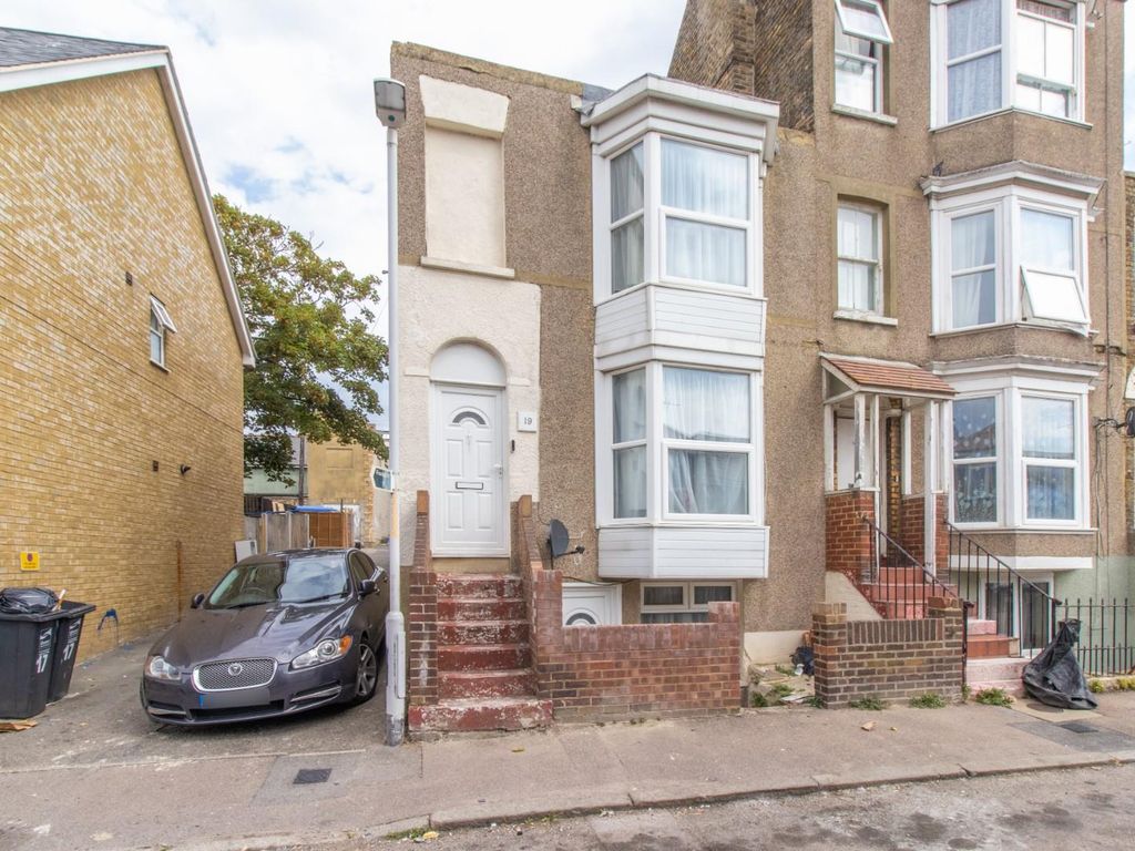 4 bed property for sale in Dane Hill Row, Margate CT9 Zoopla