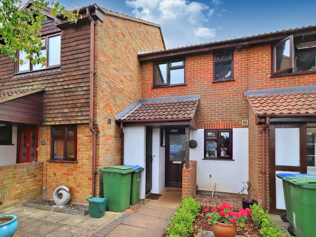 2 bed terraced house for sale in Walton Park Lane, Walton On Thames