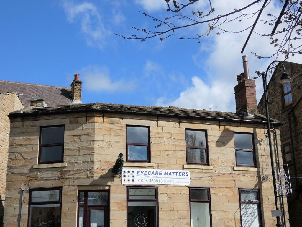 2 bed flat to rent in Low Lane, Birstall, Batley WF17 Zoopla