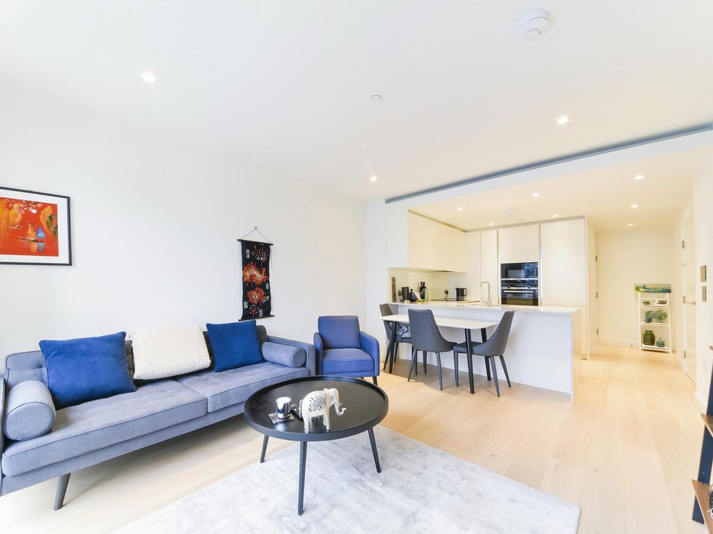 Hampton Tower, South Quay Plaza, Canary Wharf E14  