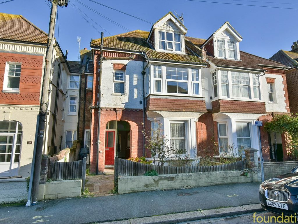 1 bed flat for sale in Albany Road, BexhillOnSea TN40, £219,950 Zoopla