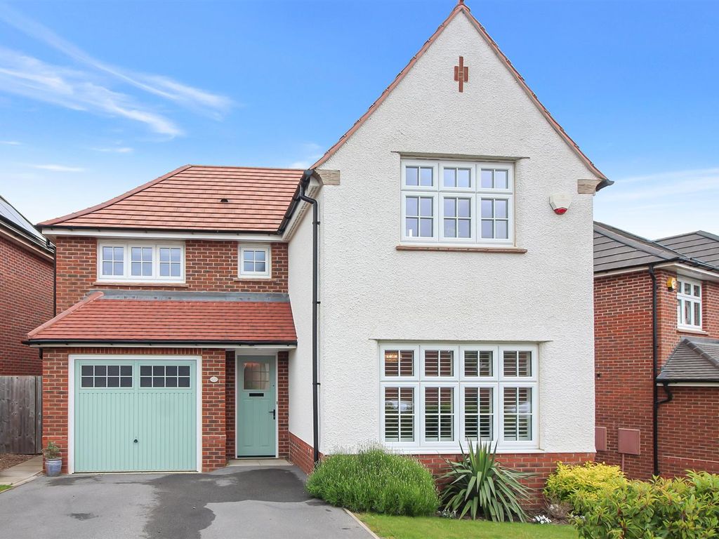 4 bed detached house for sale in Bedford Drive, Sherburn In Elmet