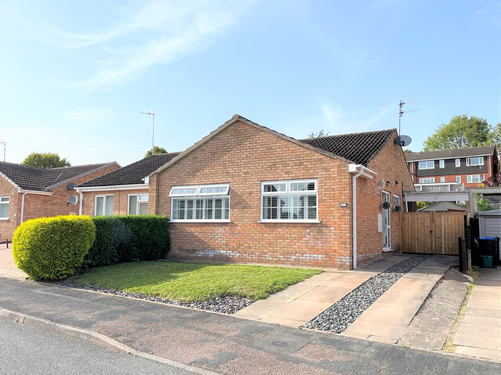2 bed semidetached bungalow for sale in Crane Close, Woodloes Park