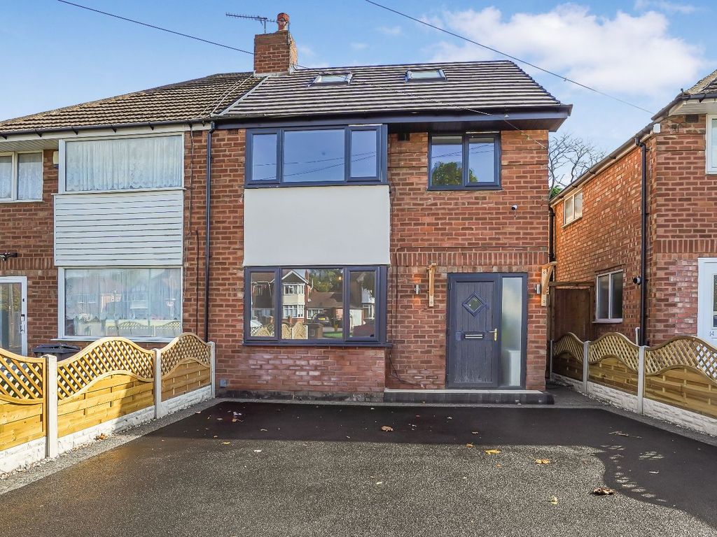 4 bed semidetached house for sale in Mountjoy Crescent, Solihull B92