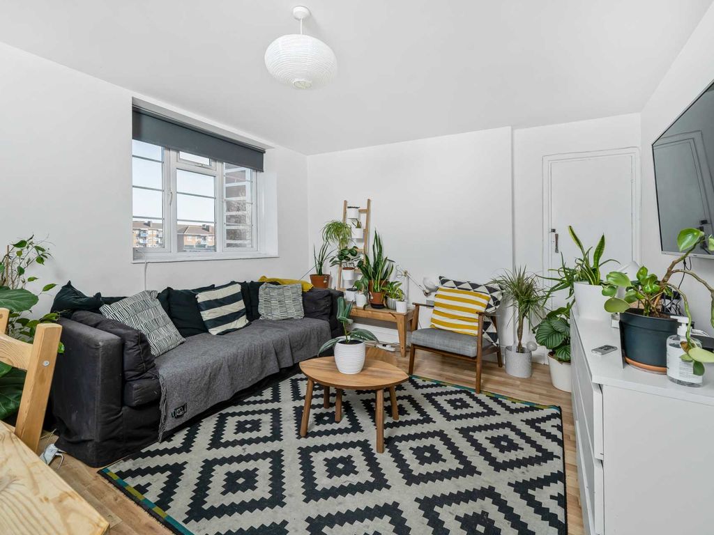 3 bed flat to rent in Frampton Park Road, Hackney E9 Zoopla