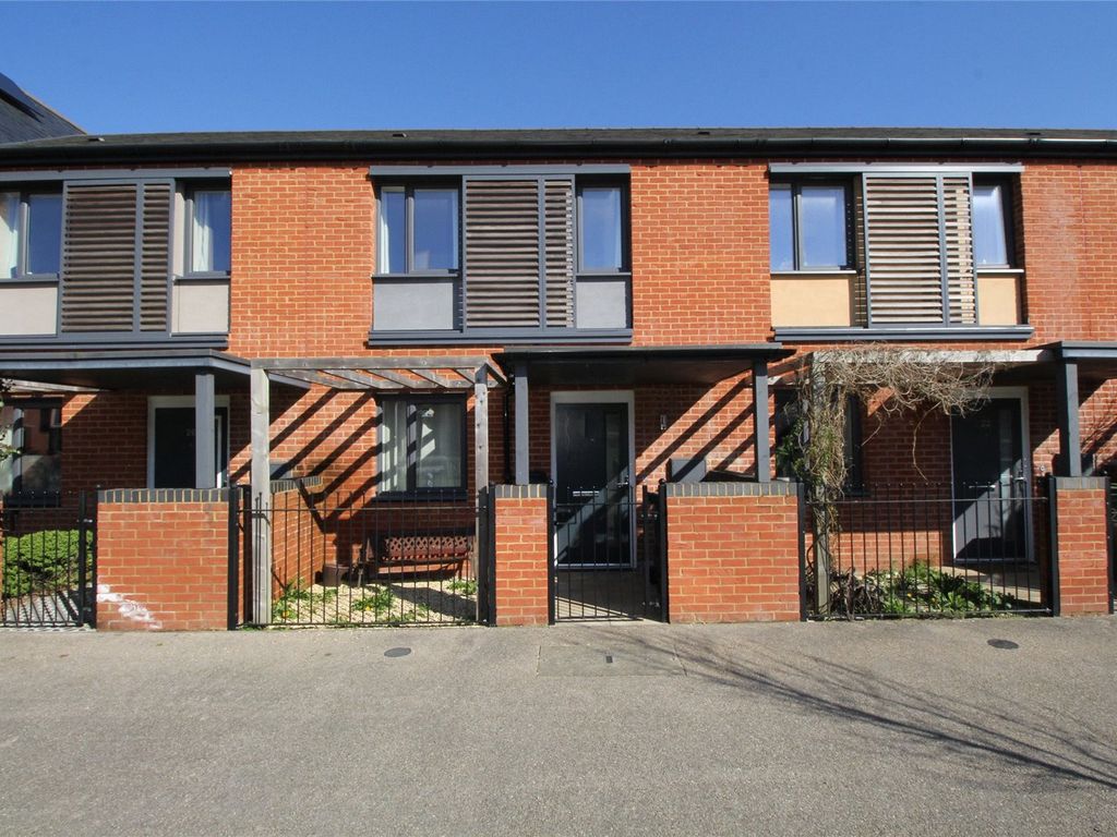 2 bed terraced house to rent in Challenger Place, Bordon, Hampshire