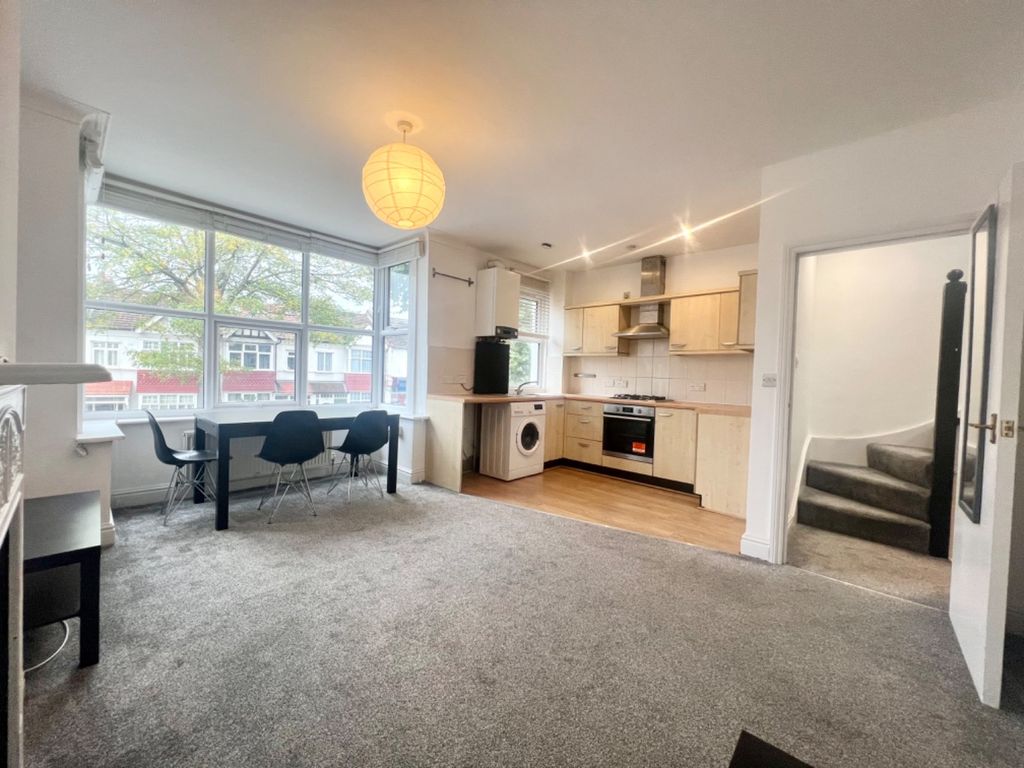 3 bed flat to rent in Northfield Avenue, London, Greater London W13