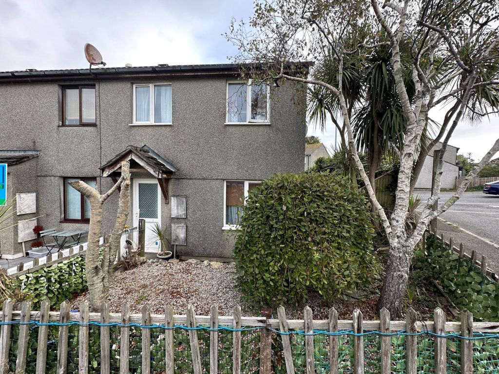 3 bed end terrace house for sale in Ellis Close, Hayle, Cornwall TR27