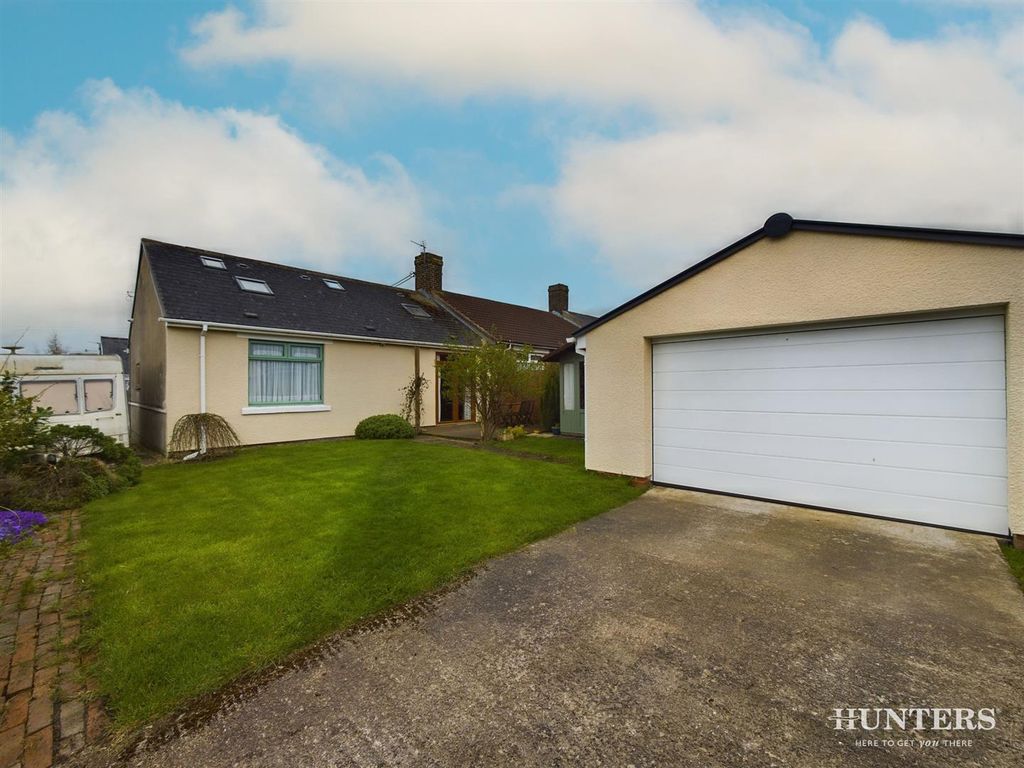 4 bed bungalow for sale in Third Street, Crookhall, Consett DH8 Zoopla