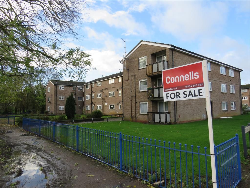 Dunham Close, Bedford MK42  