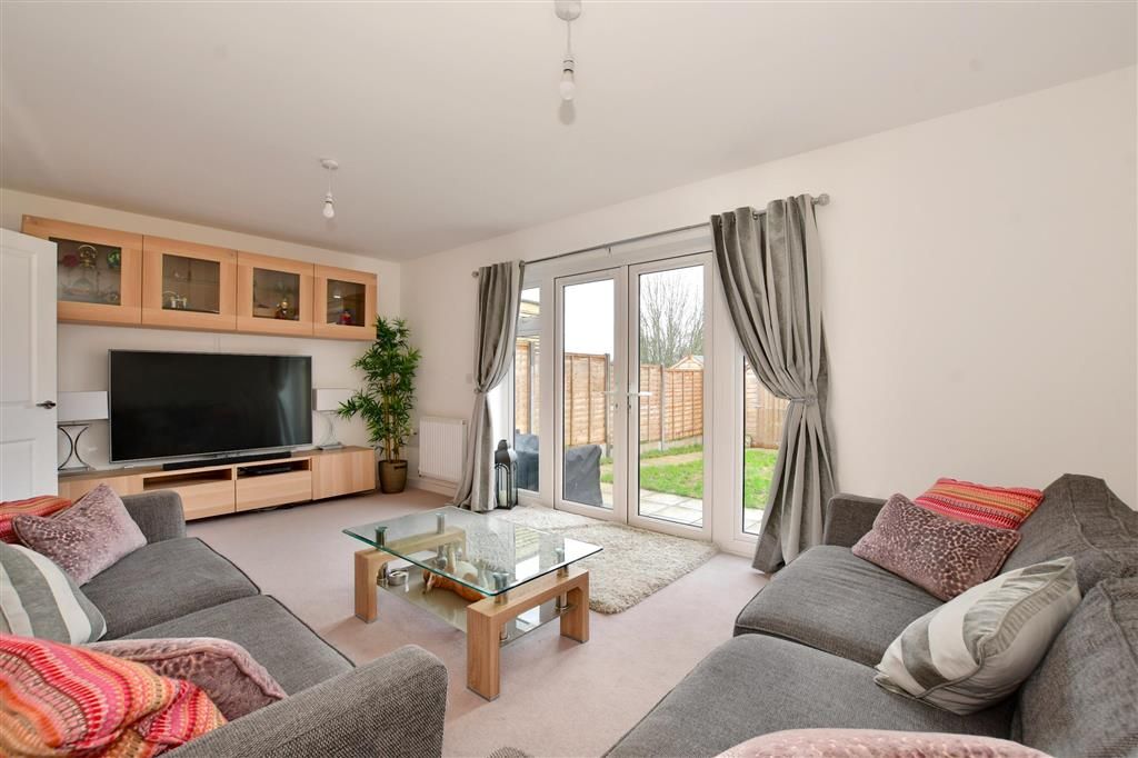 4 bed semidetached house for sale in Aspen Place, Headcorn, Kent TN27