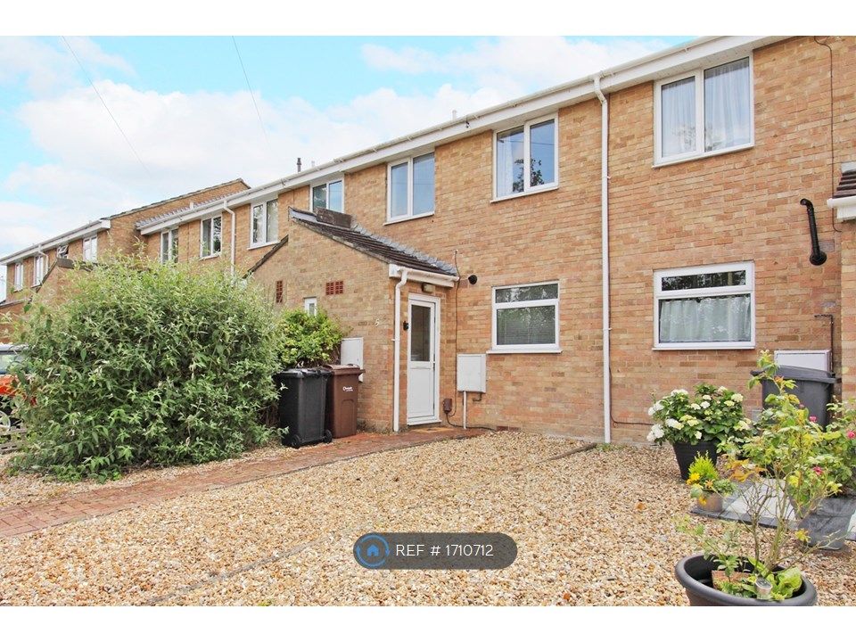 3 bed terraced house to rent in March Close, Andover. Hampshire SP10