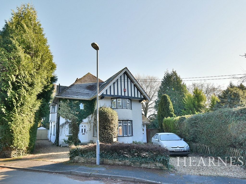 5 bed detached house for sale in Shirley Close, West Moors, Ferndown BH22 Zoopla