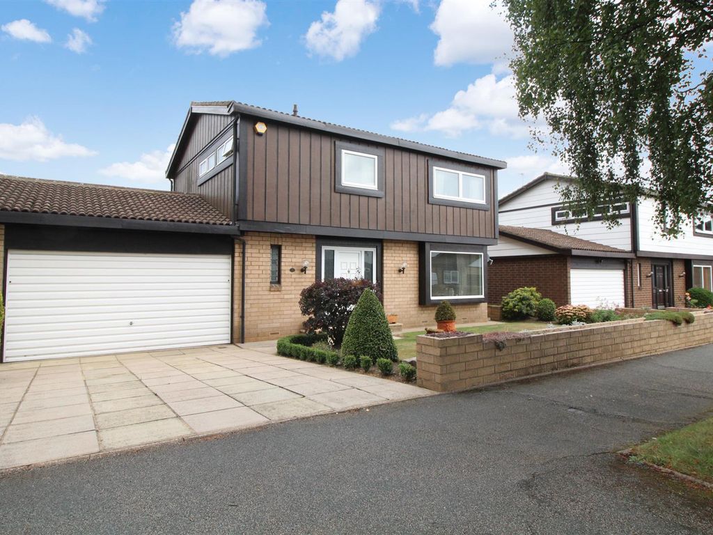 4 bed detached house for sale in Needless Inn Lane, Woodlesford, Leeds