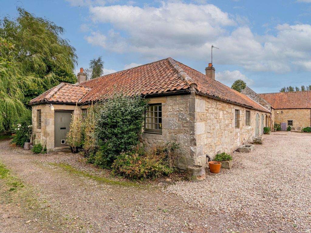2 bed cottage for sale in Ladybank, Cupar KY15, £145,000 Zoopla