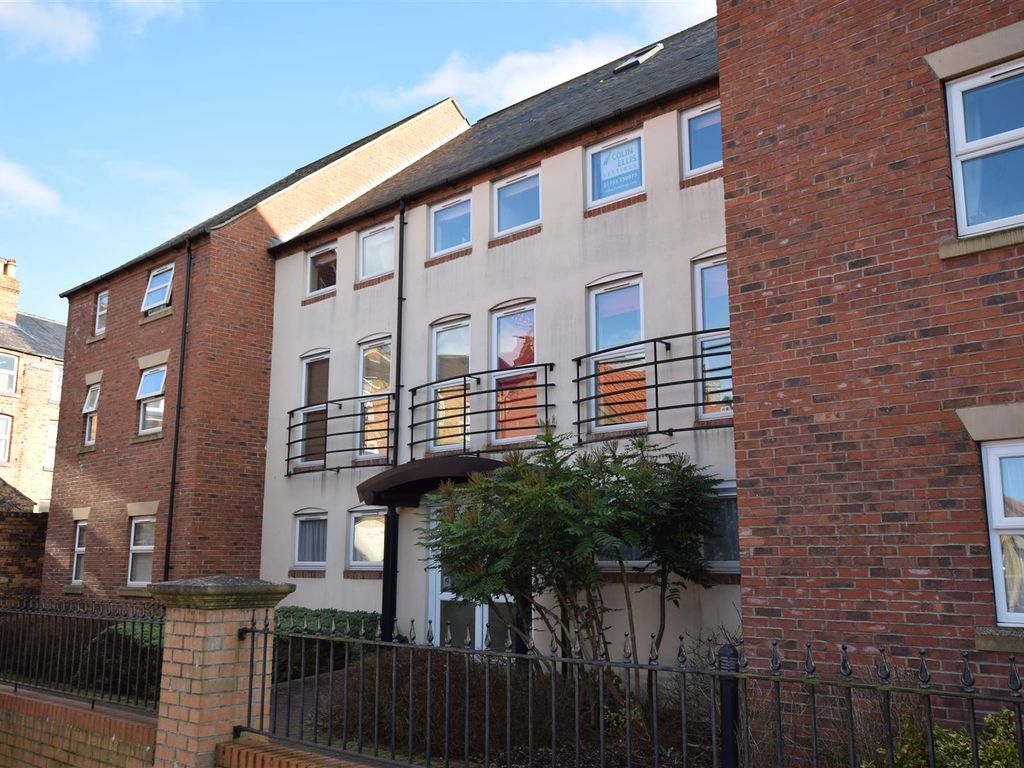 2 bed flat for sale in St. Johns Road, Scarborough YO12 Zoopla
